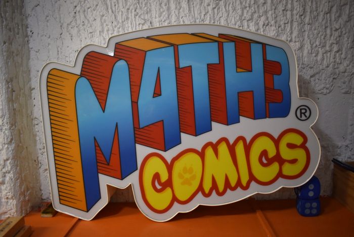 Logo de MatheComics en la sucursal Palomar.